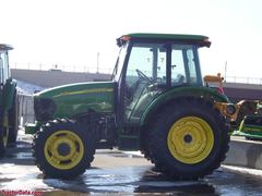 John Deere 5325 Narrow