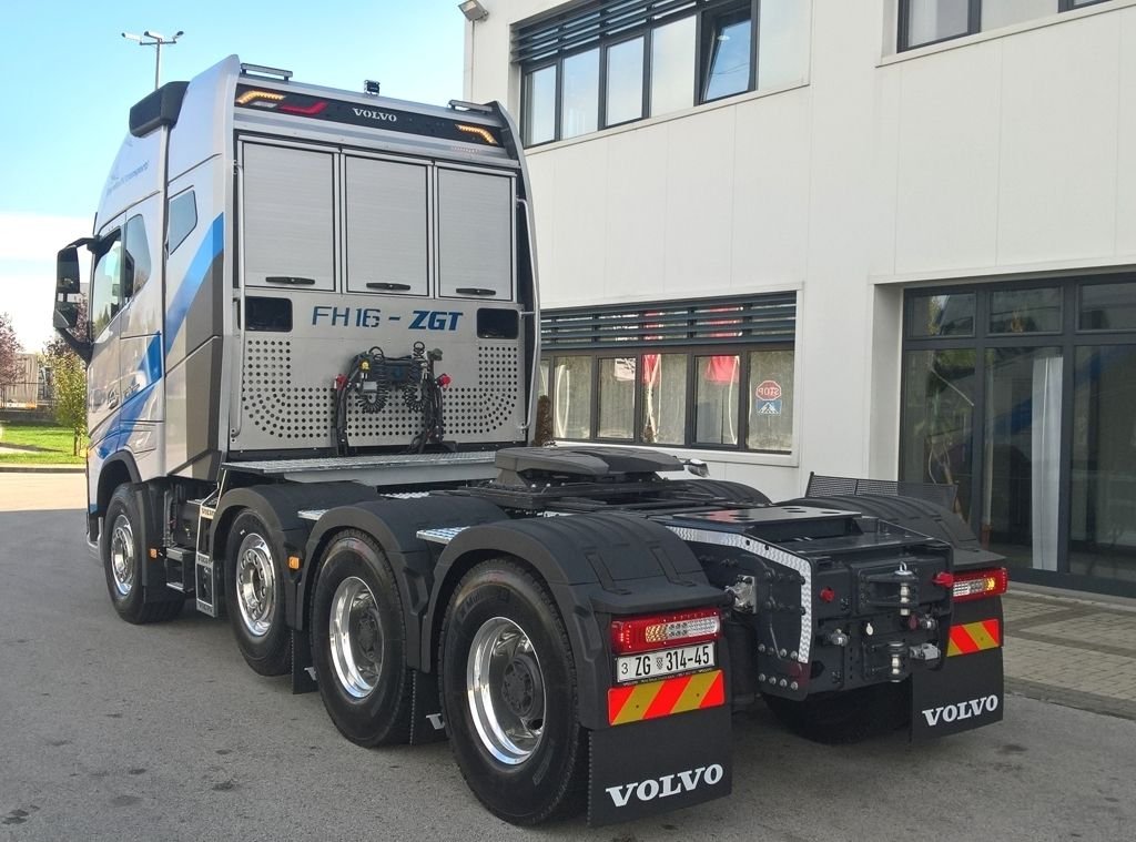 Truck Volvo FH16-6x4/8x4VTA4211