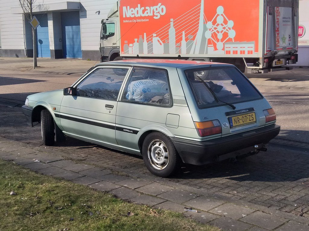 Van Toyota COROLLA 1.3DX C 3DRS (5)
