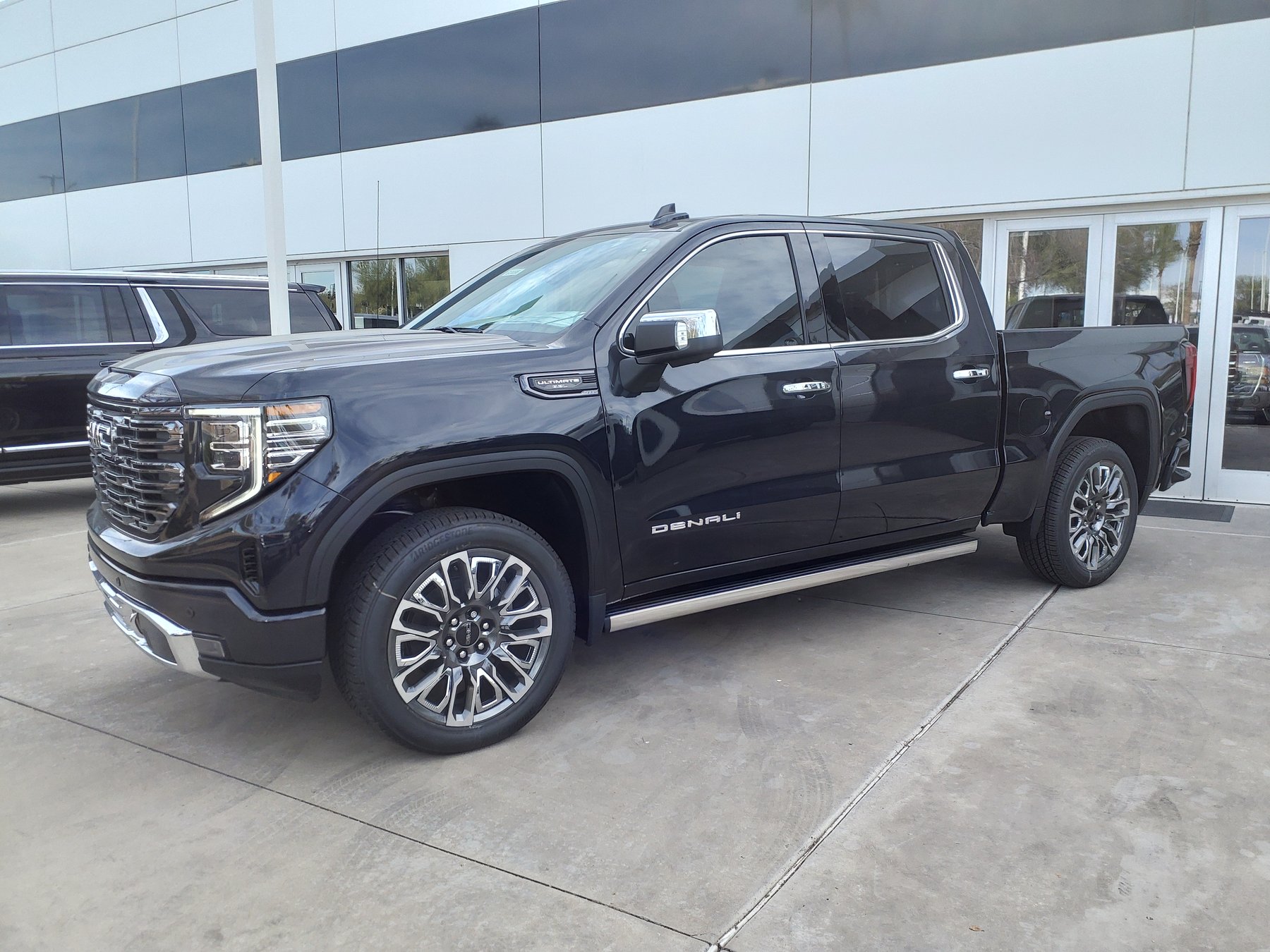 Van GMC SIERRA 1500 DENALLI