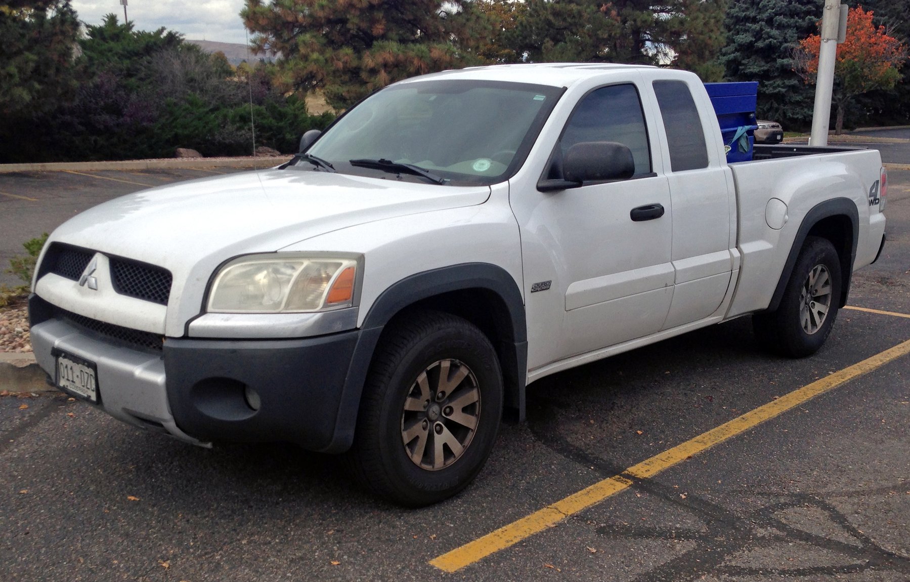 Van Mitsubishi RAIDER DURO CROSS