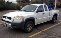 Mitsubishi RAIDER DURO CROSS