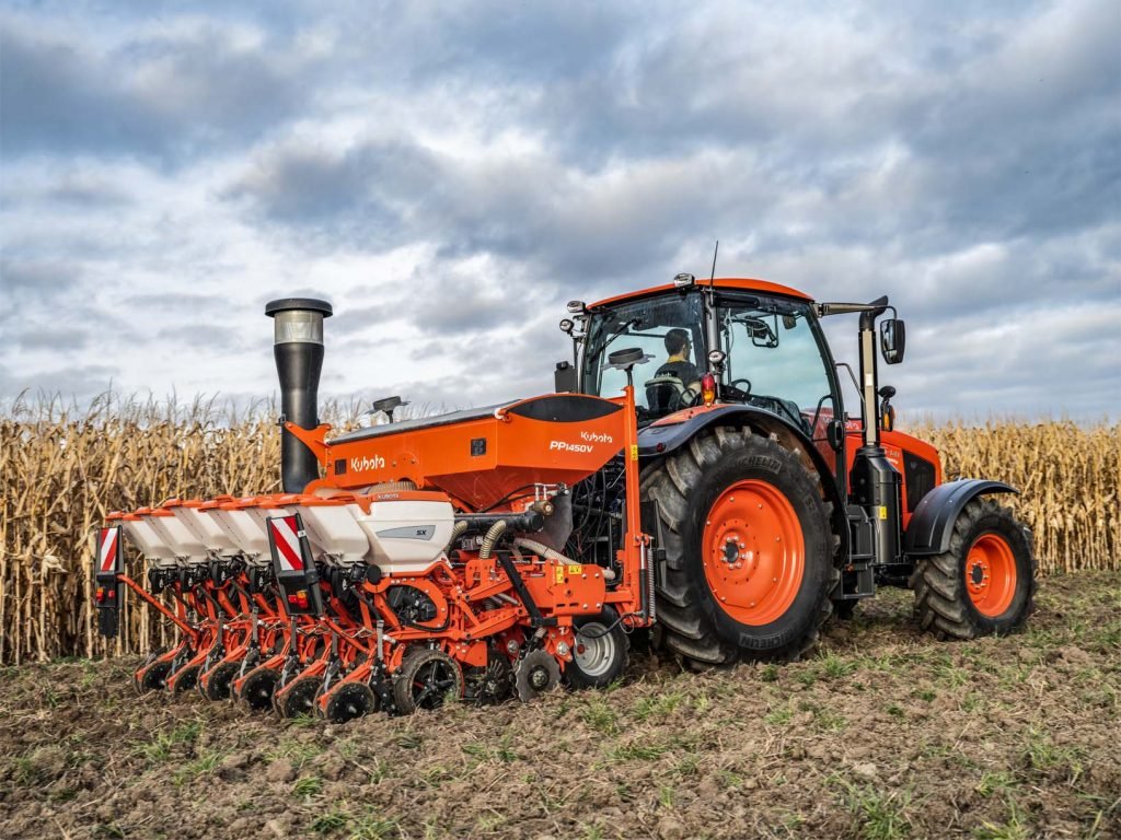 Traktor Kubota M6-121 U