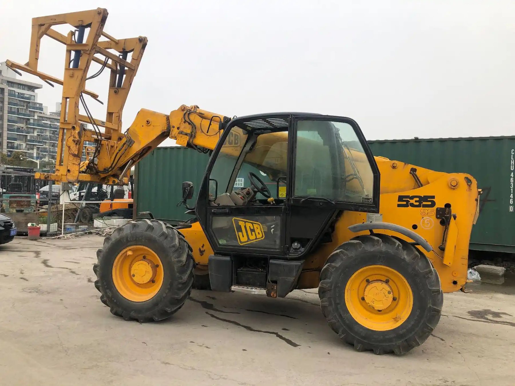 Teleskoplader JCB 535