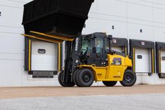 Komatsu FH100-1