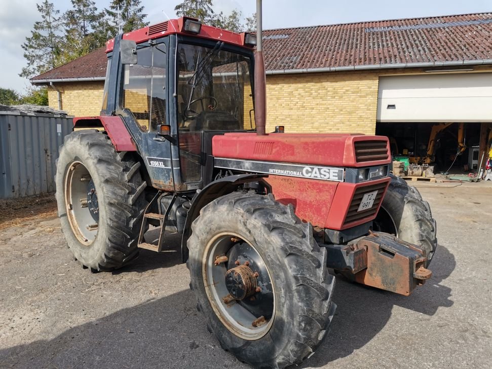 Traktor Case 1058AXL