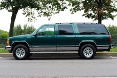 Chevrolet SUBURBAN 2 WD