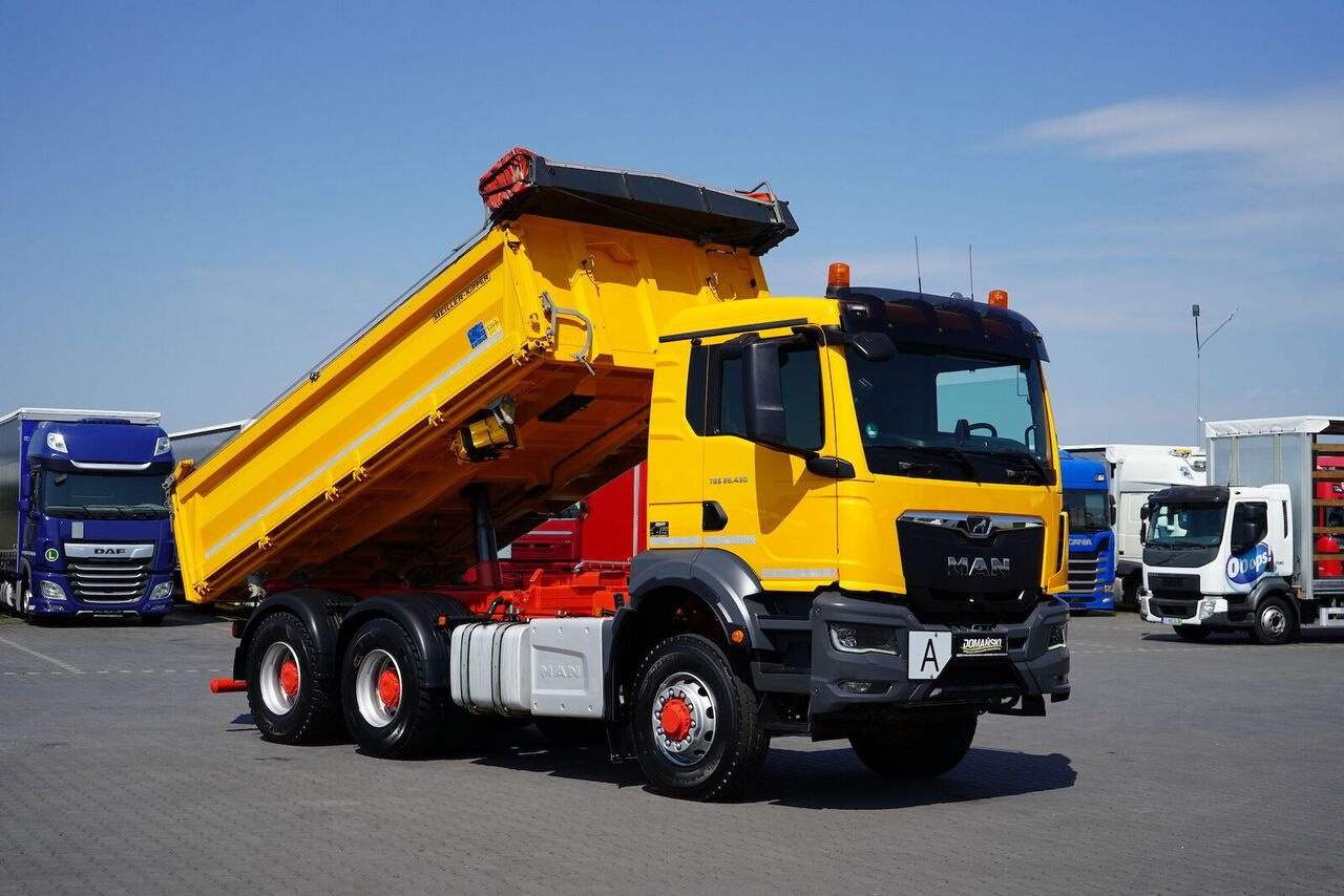 Truck MAN 26.430 6x4H-2 BL CH