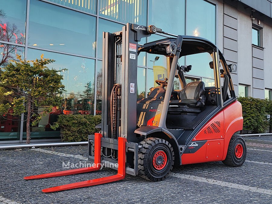 Wózki gazowe LPG Linde H25T-02