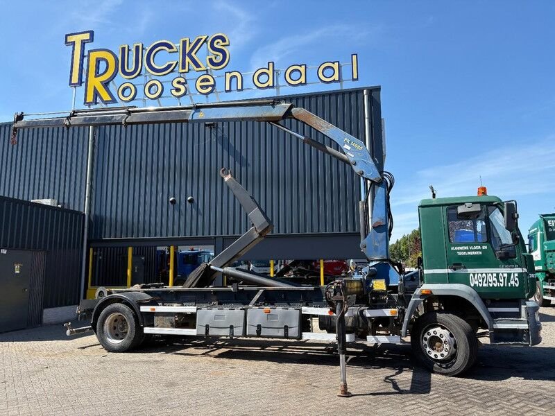 Truck MAN LE 220 B