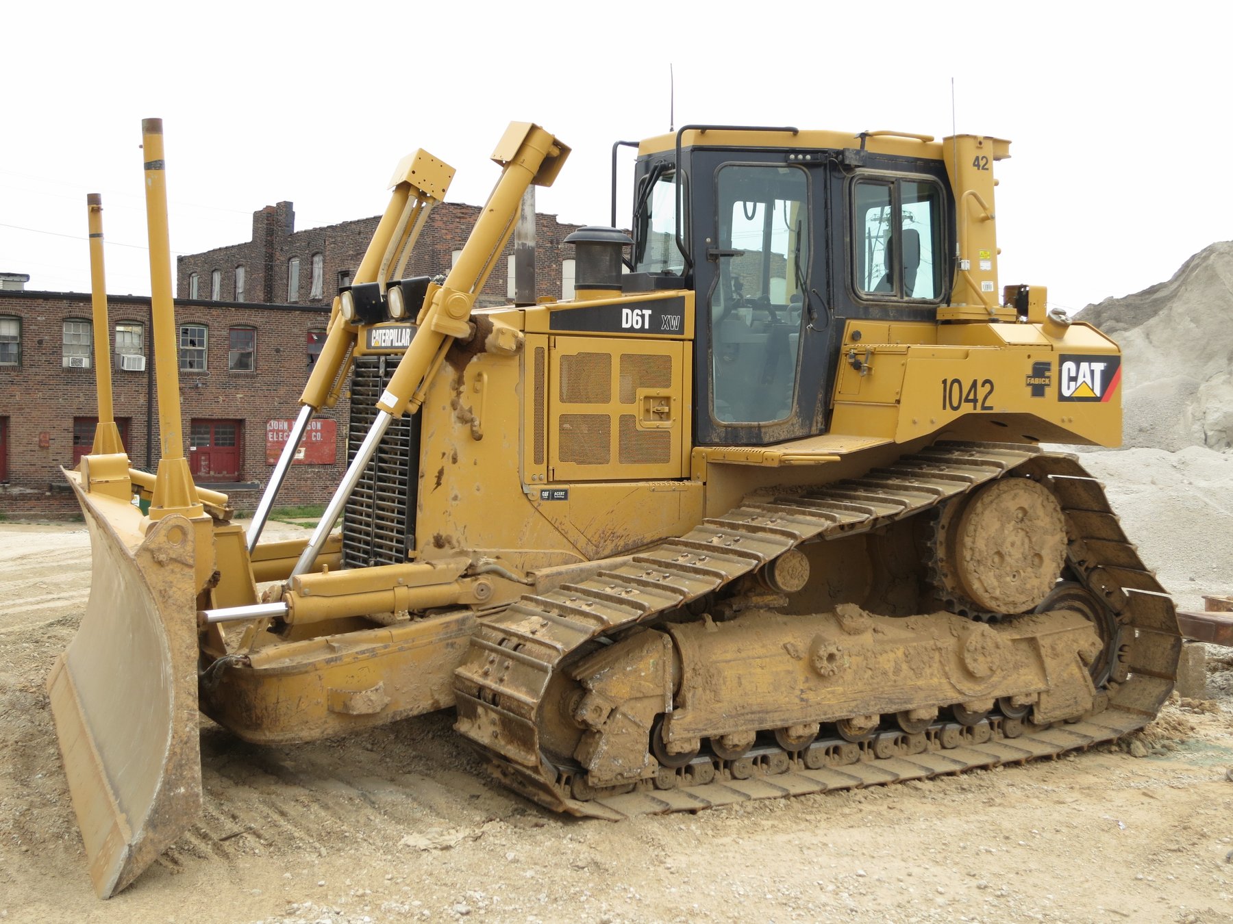 Caterpillar D60