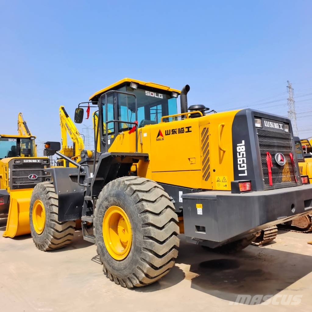 Radlader Ranger 958