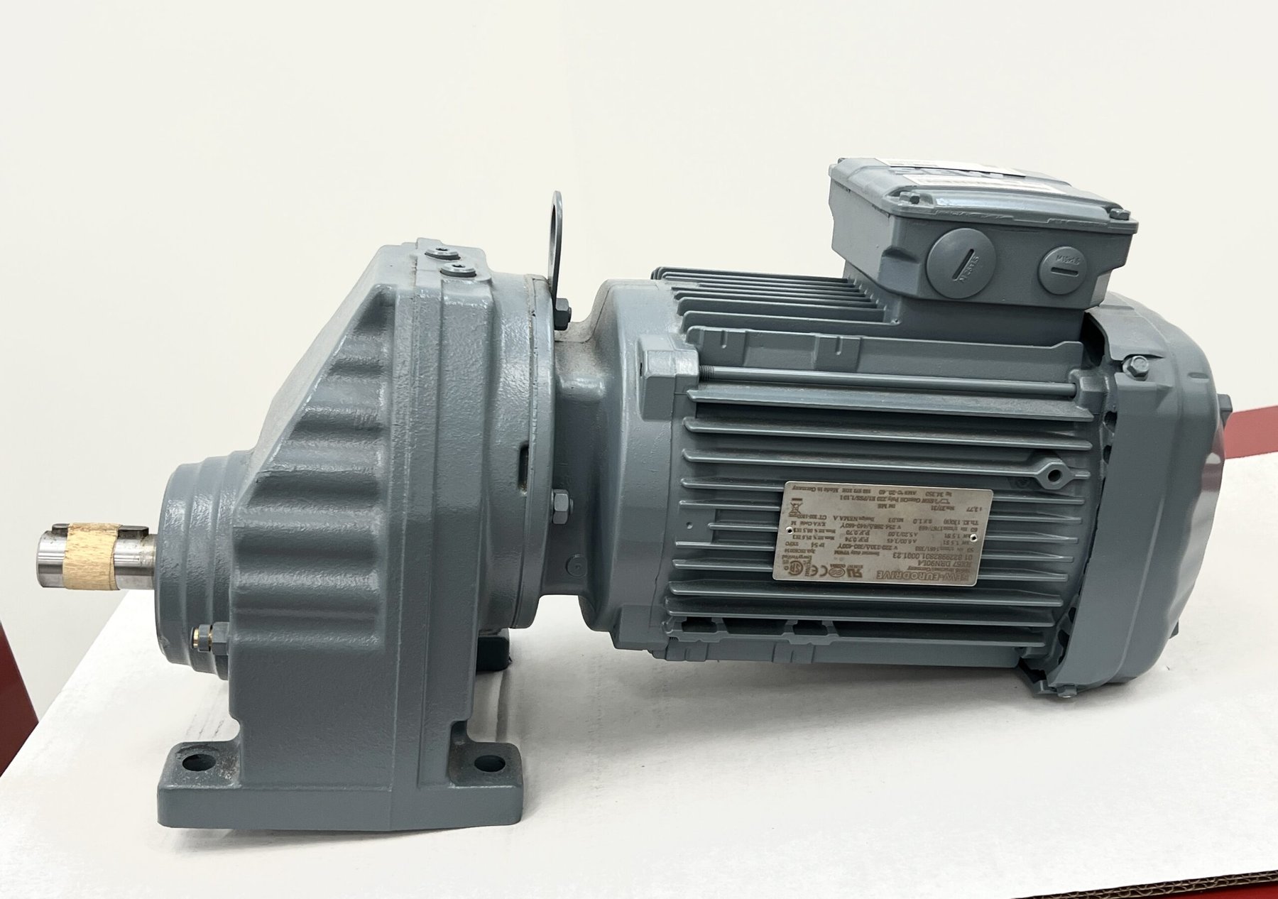 Electric motor SEW-EURODRIVE DRN90L4