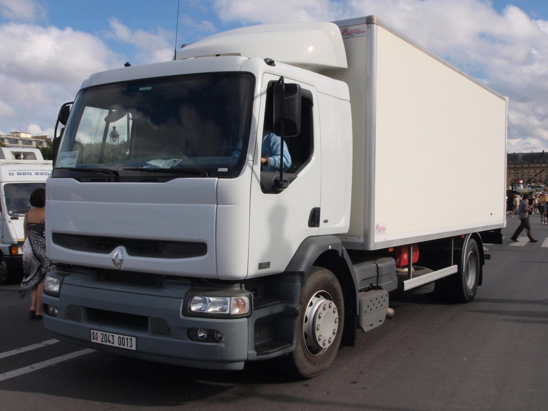 Renault 320-22AVA2-A/596