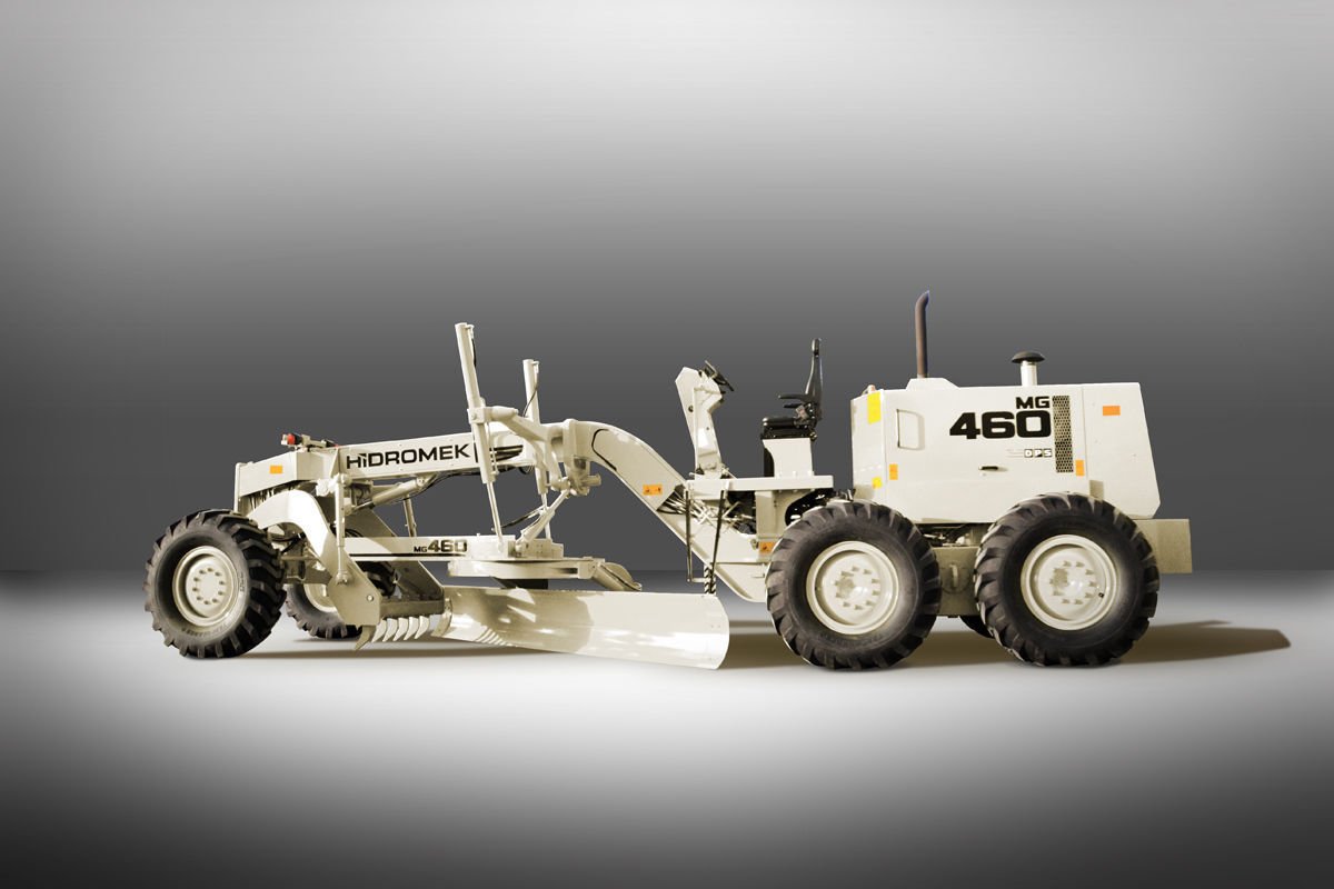 Grader Mitsubishi MG460 VHP
