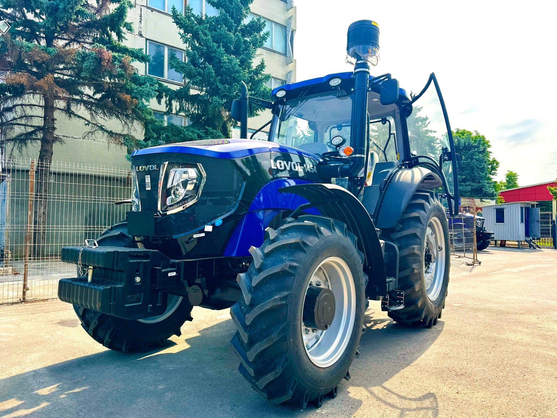 Tractor Lovol TE-1454