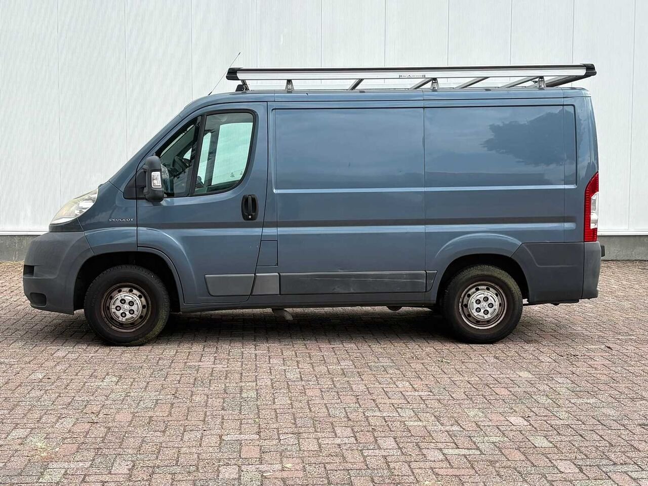 Peugeot 330c 2,8 H