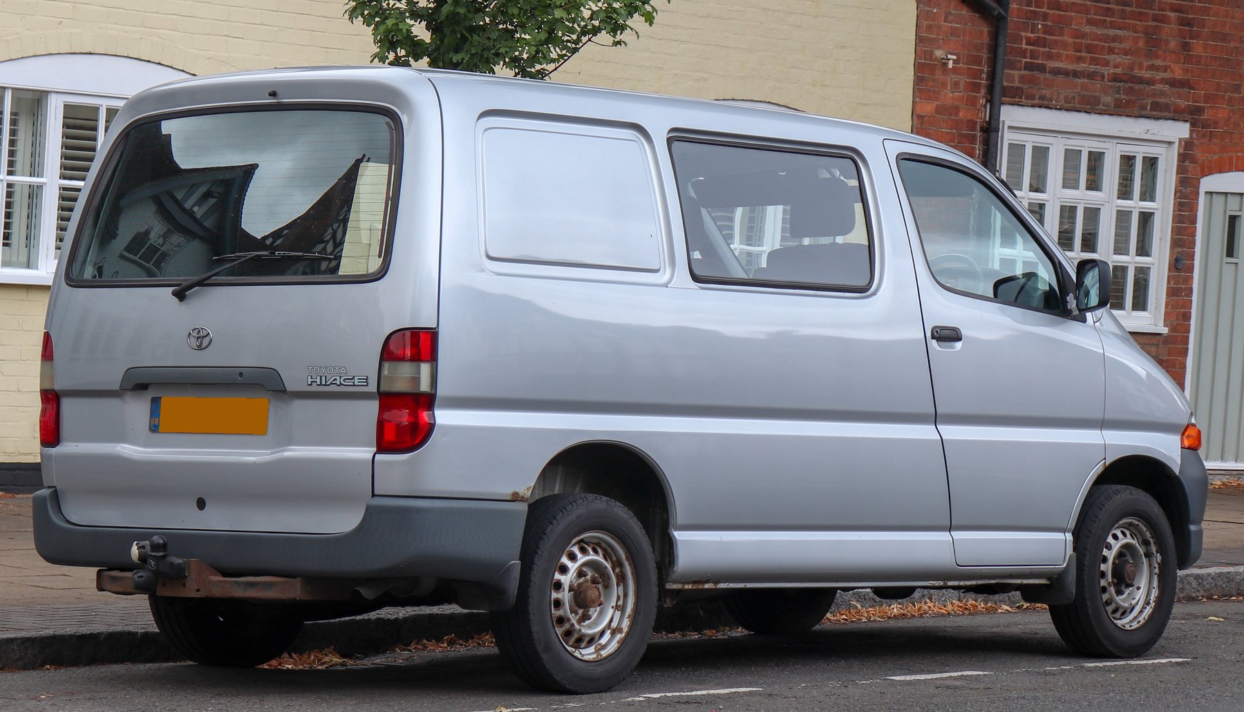 Van Toyota HIACE 2.4I