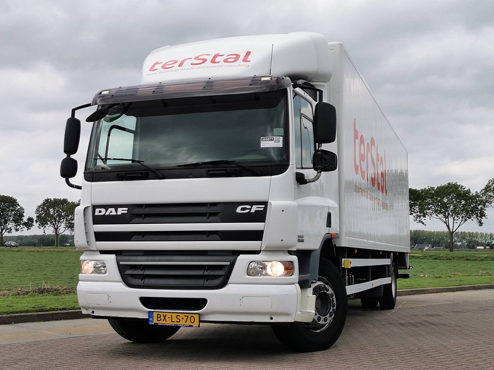 Lastwagen DAF AE76NCA257