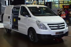Hyundai H-1