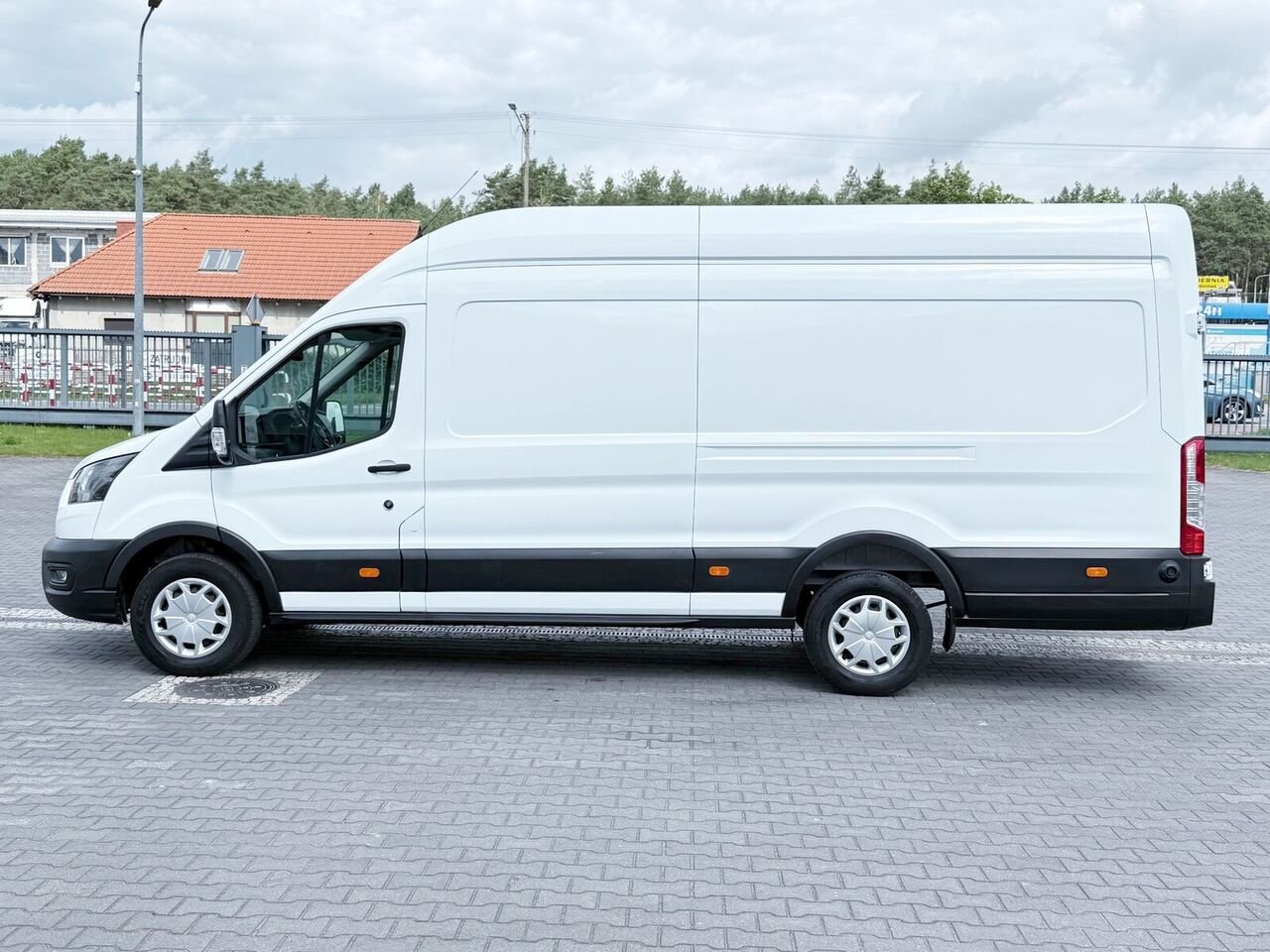 Van Ford TRANSIT 430L JUMBO 125