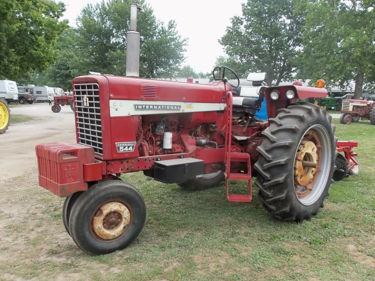 Traktor International Harvester International 544