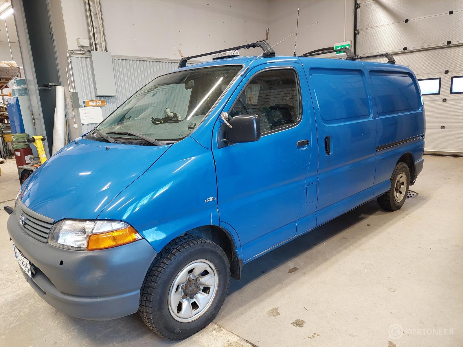 Transporter Toyota HIACE D4D 4WD CIT