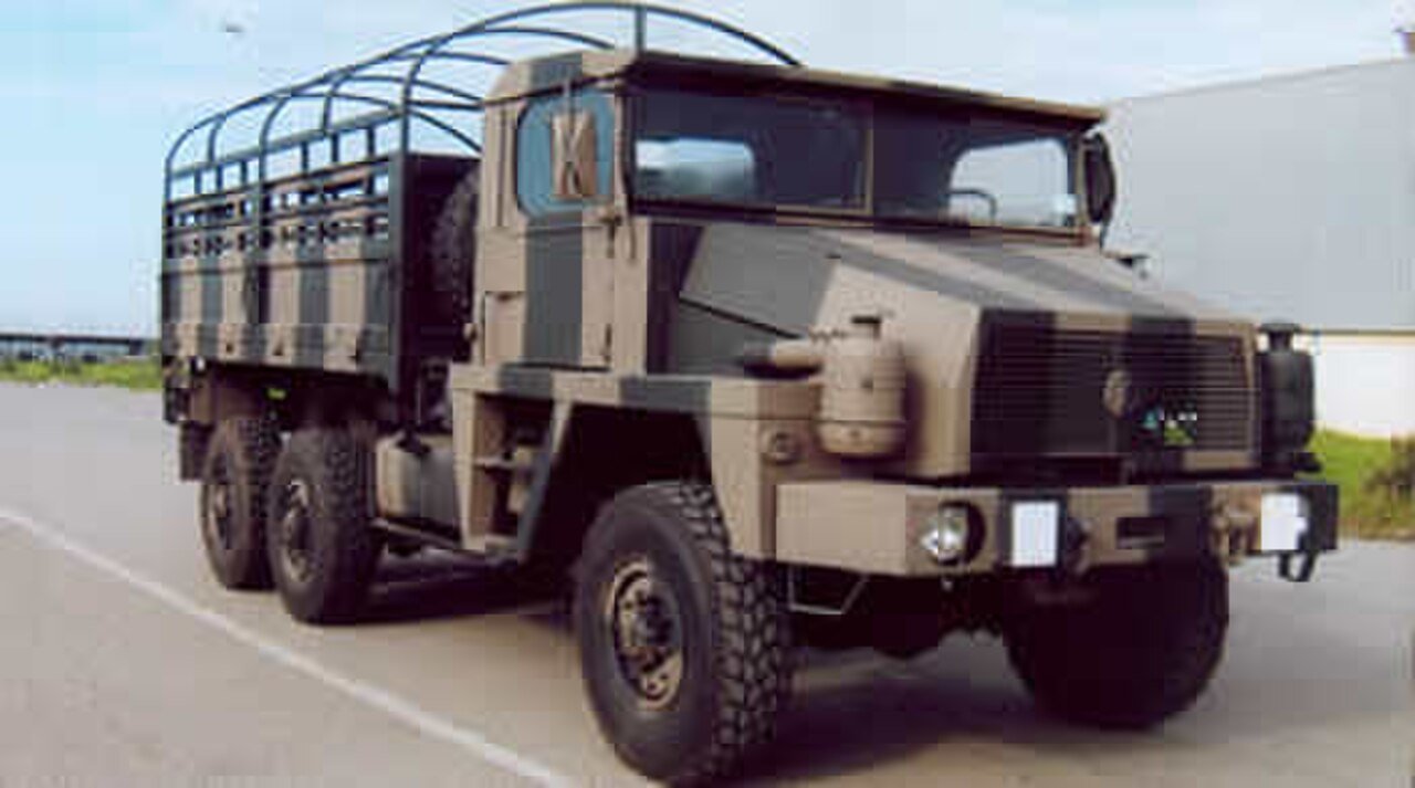 Tactical trucks SNVI M350