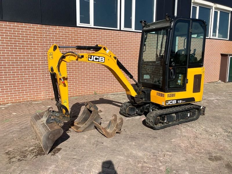 JCB JS190NLC