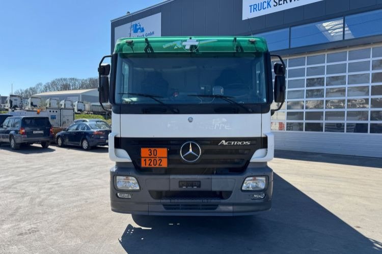 Truck Mercedes Benz Actros 2551 LS