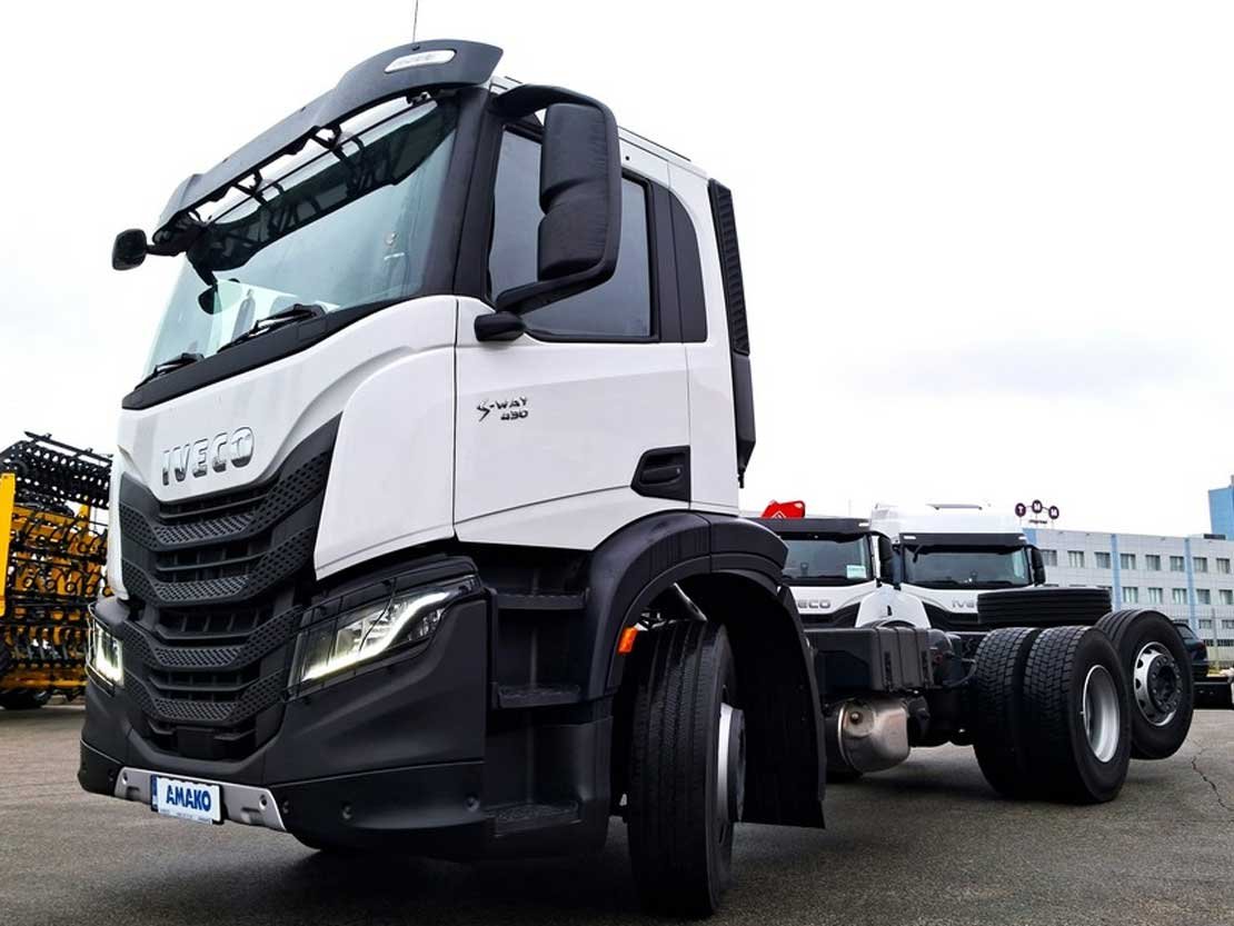 Iveco AD320X/PS
