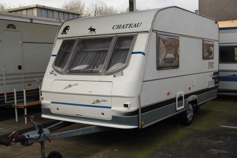 Anhänger CHATEAU 390 C