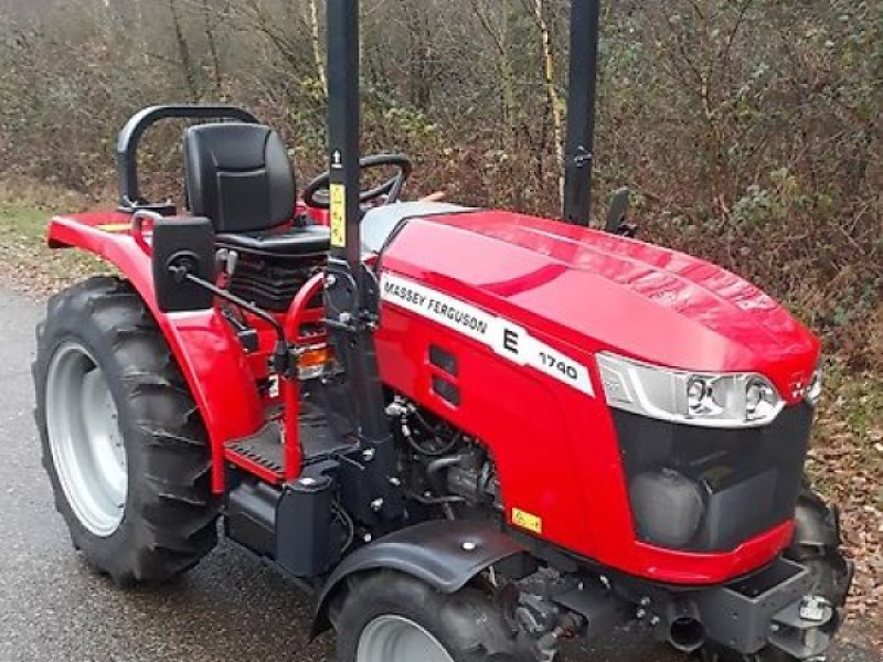 Tractor AGCO Massey Ferguson MF 1740