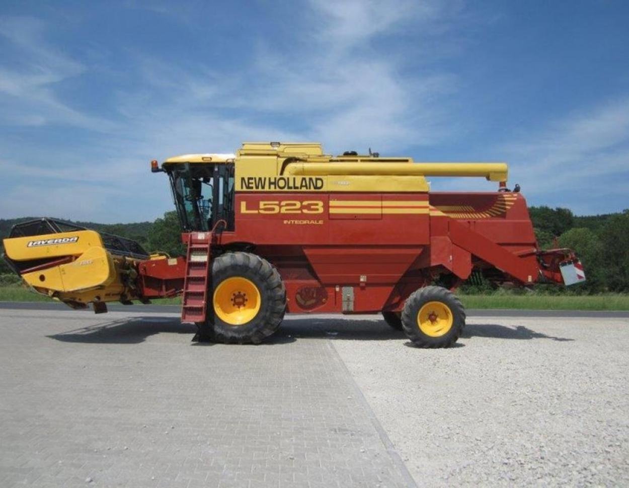New Holland L 523 MCS