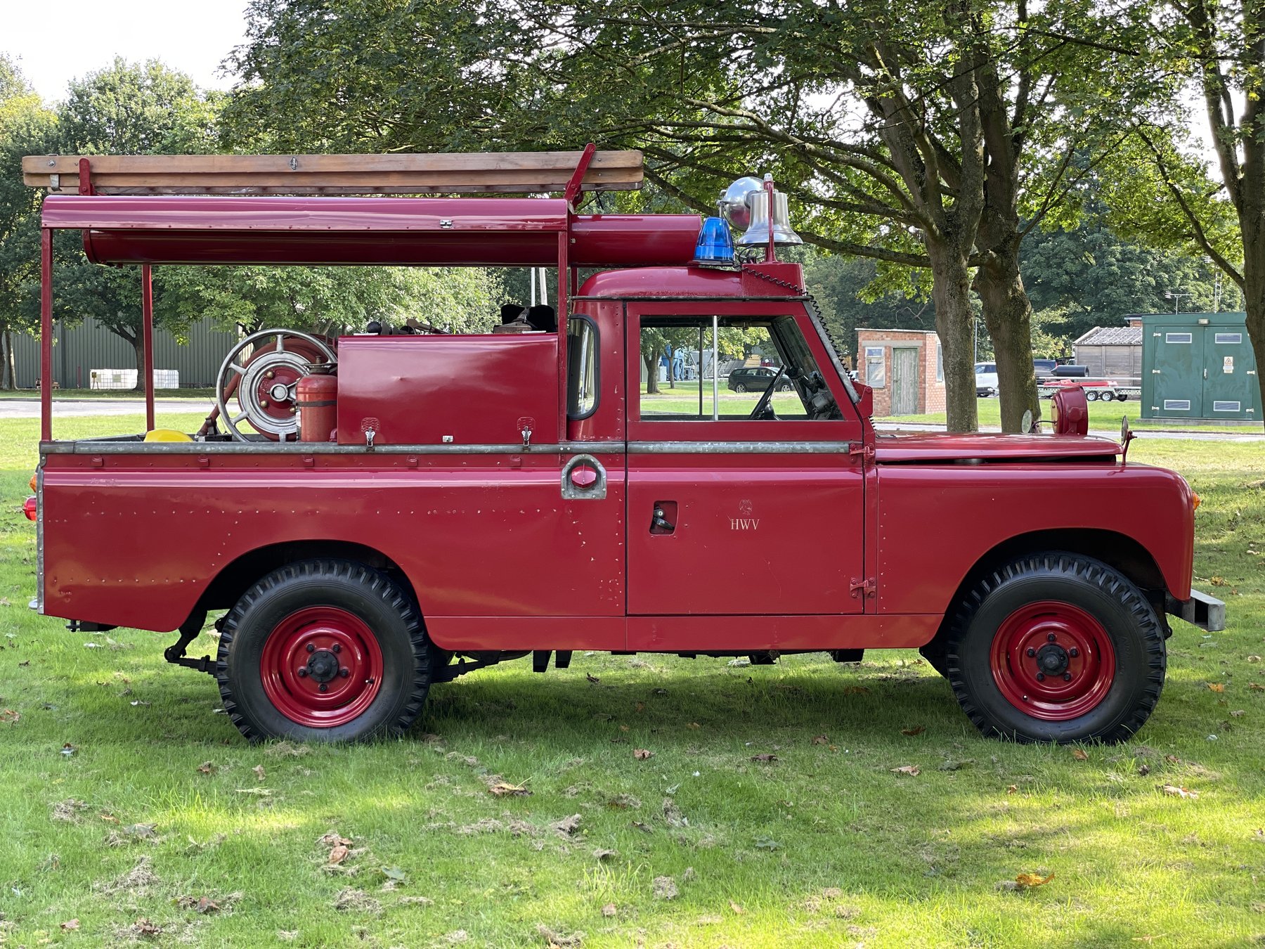 Van Land Rover 109 2A