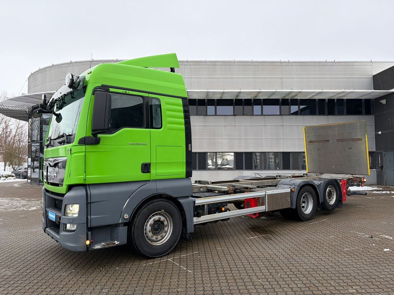 Truck MAN TGS 26.500 6X2-2 LL
