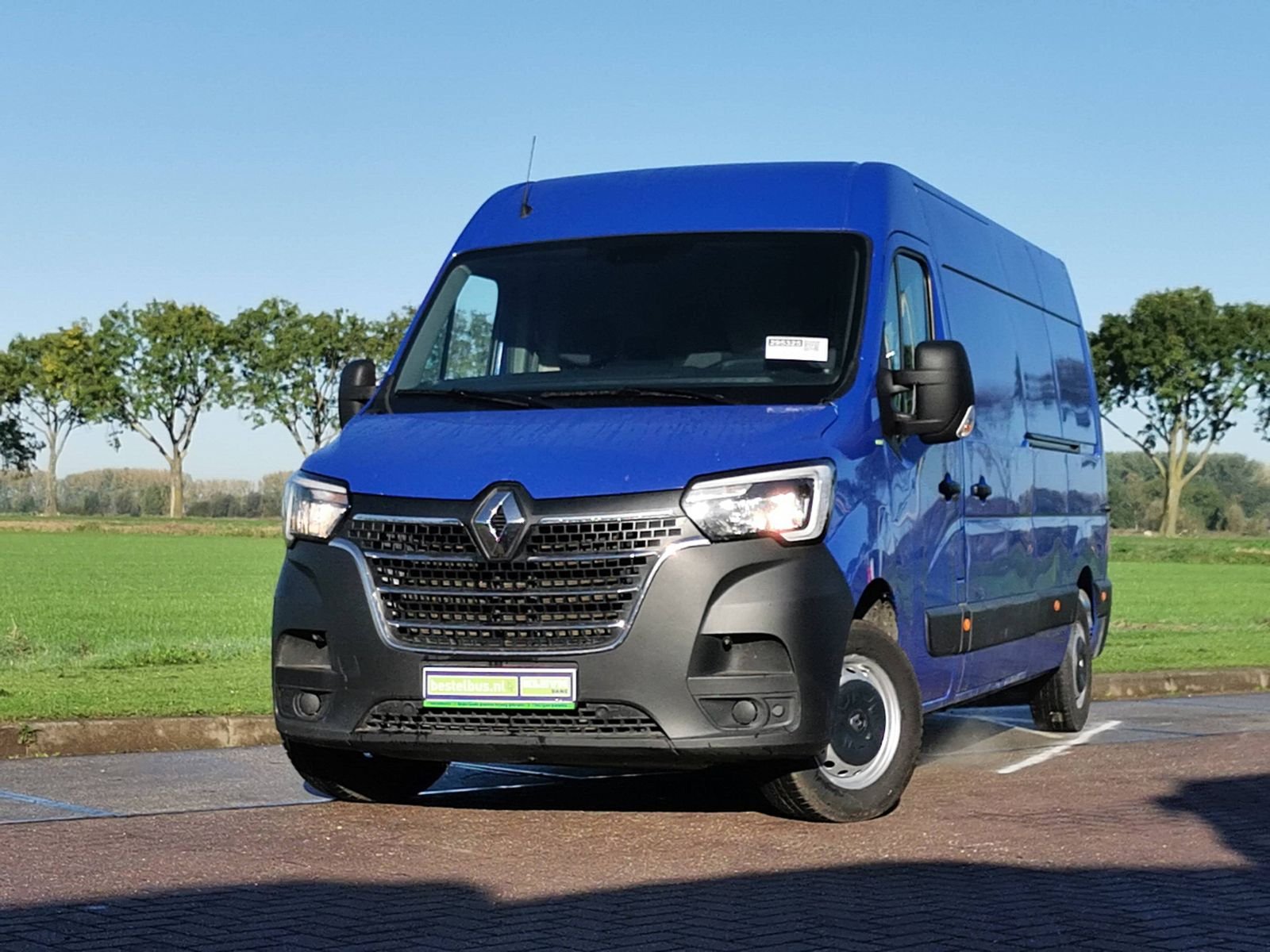 Van Renault T 35 L3 KIEPBAK 2.5 DCI 88 KW E4 DC