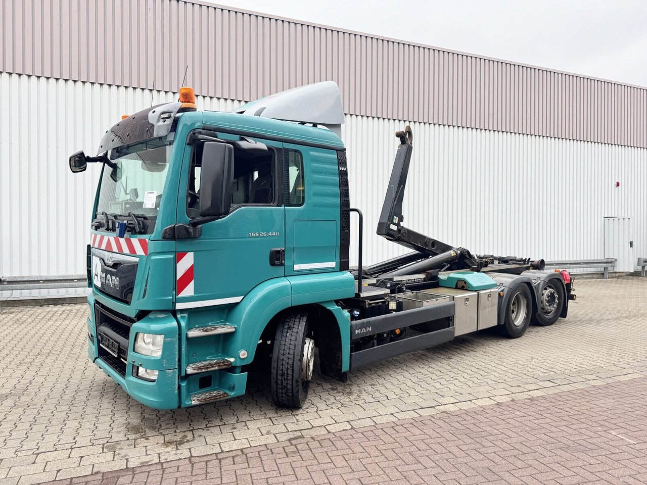 Truck MAN TGA24/26.440 6X2/4BL/LL