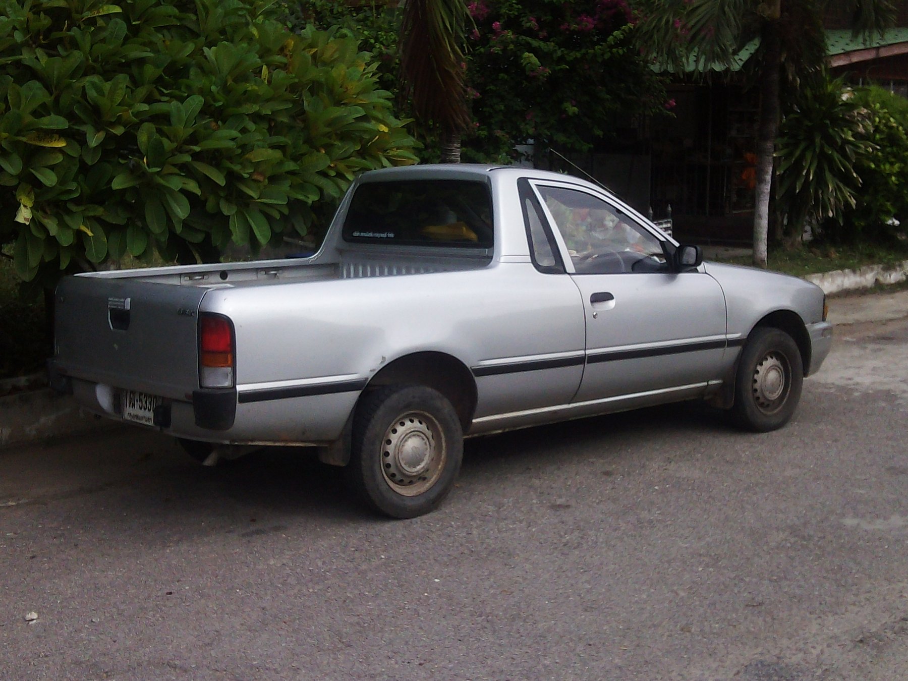 Van Nissan DOUBLE CAP PICKUP