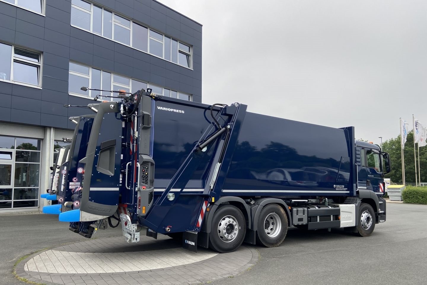 Truck Faun F24 DL/320F