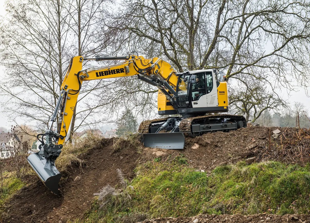 Excavator Liebherr R926 COMPACT LITRONIC