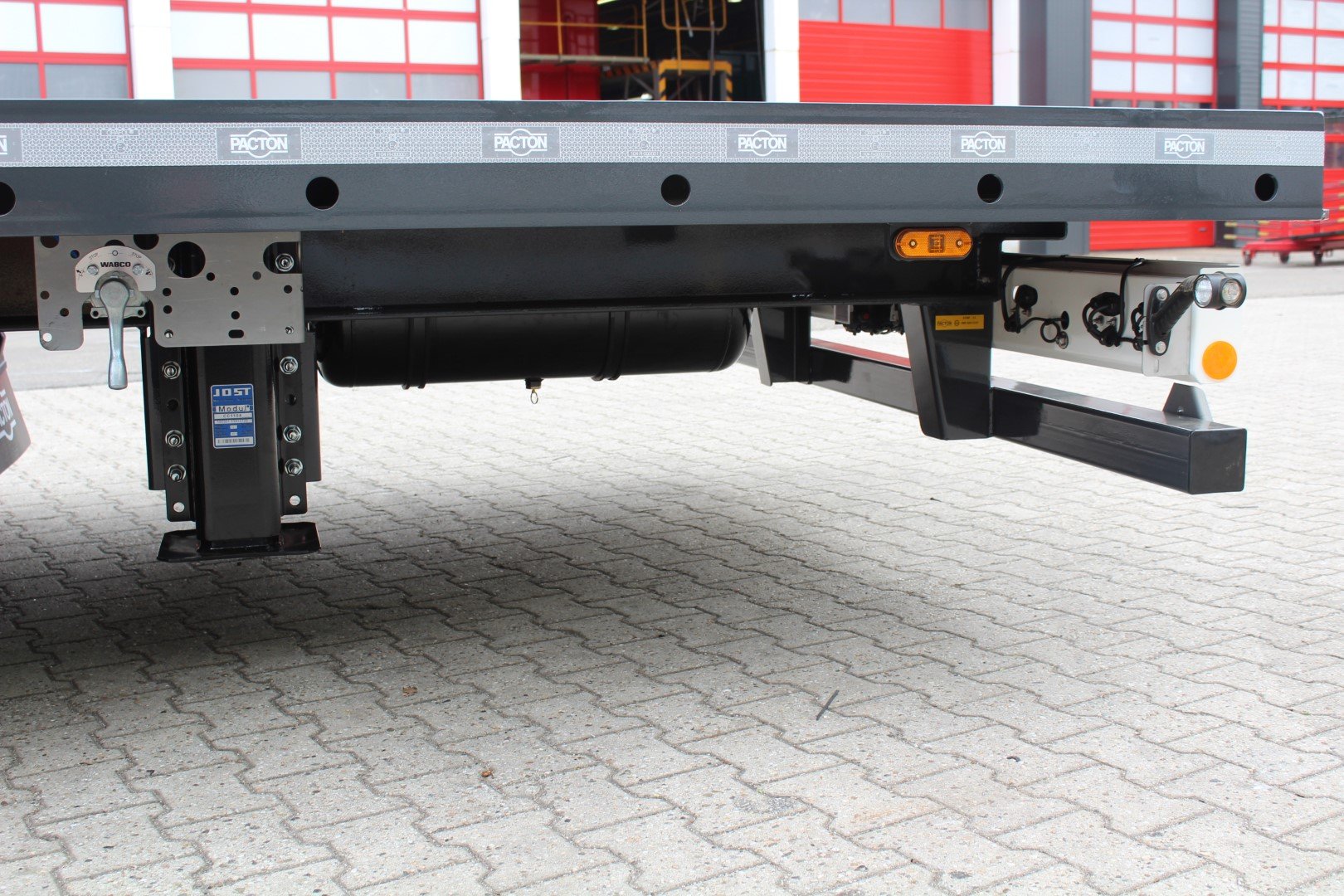 Trailer Pacton MXA 220