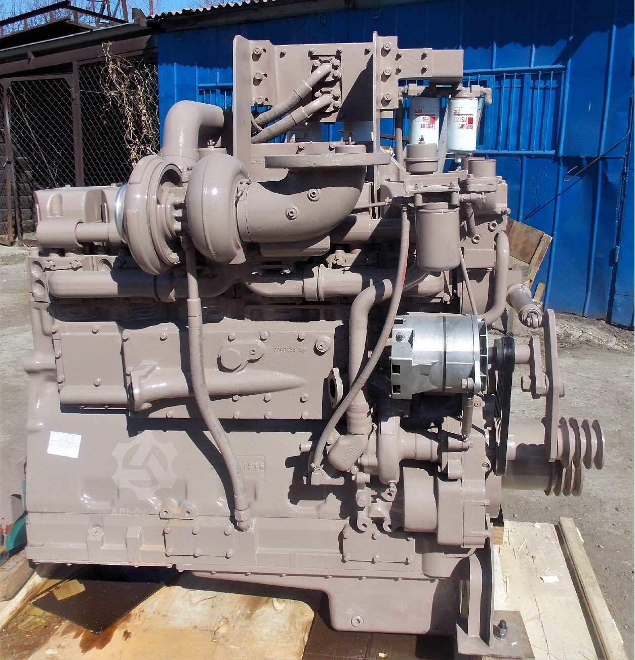 Heavy-Duty-Straßenmotoren VPT MP10 - 525C