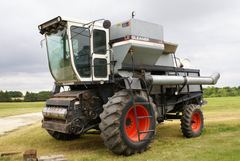Allis Chalmers Gleaner N5 Series III