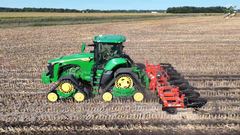 John Deere F910