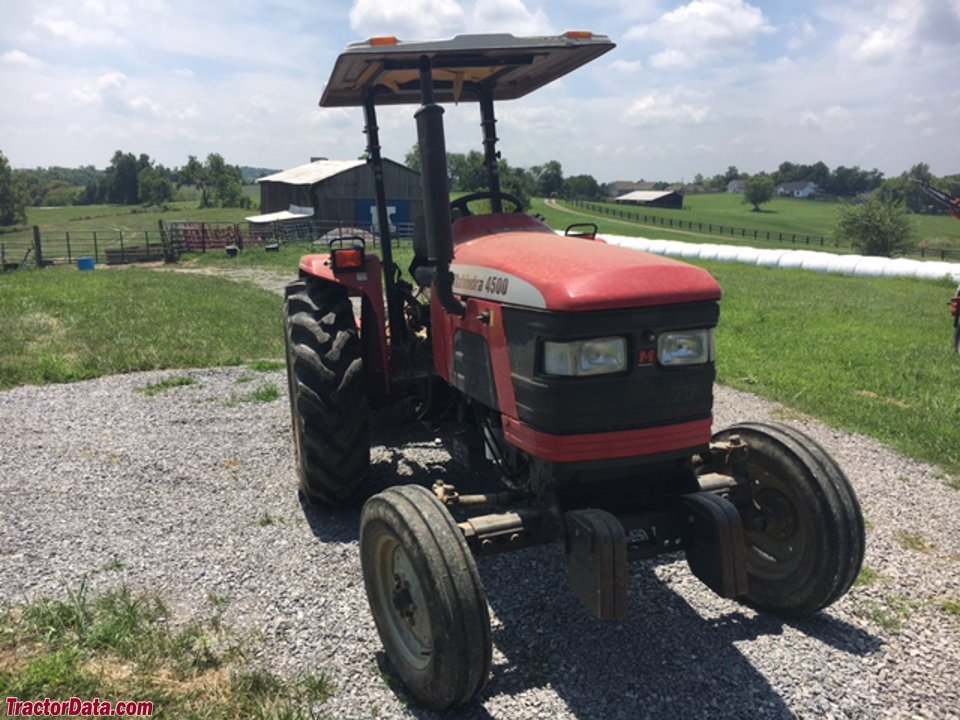 Tractor Mahindra 4500