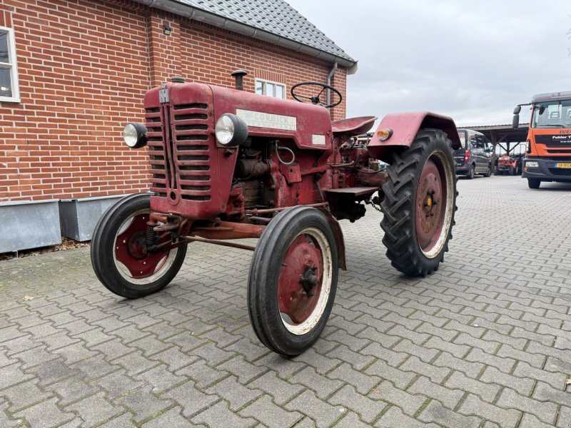 Tractor McCormick CUB
