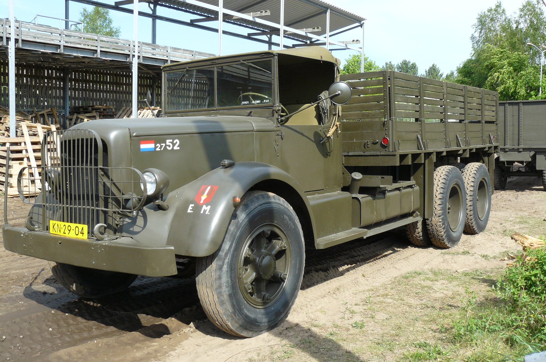 Truck Mack N R 4 D