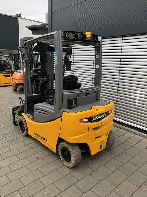 Electric forklifts Jungheinrich EFG 320 - 464DZ