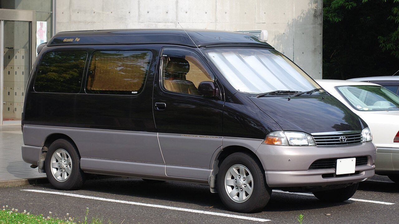 Van Toyota GRANVIA